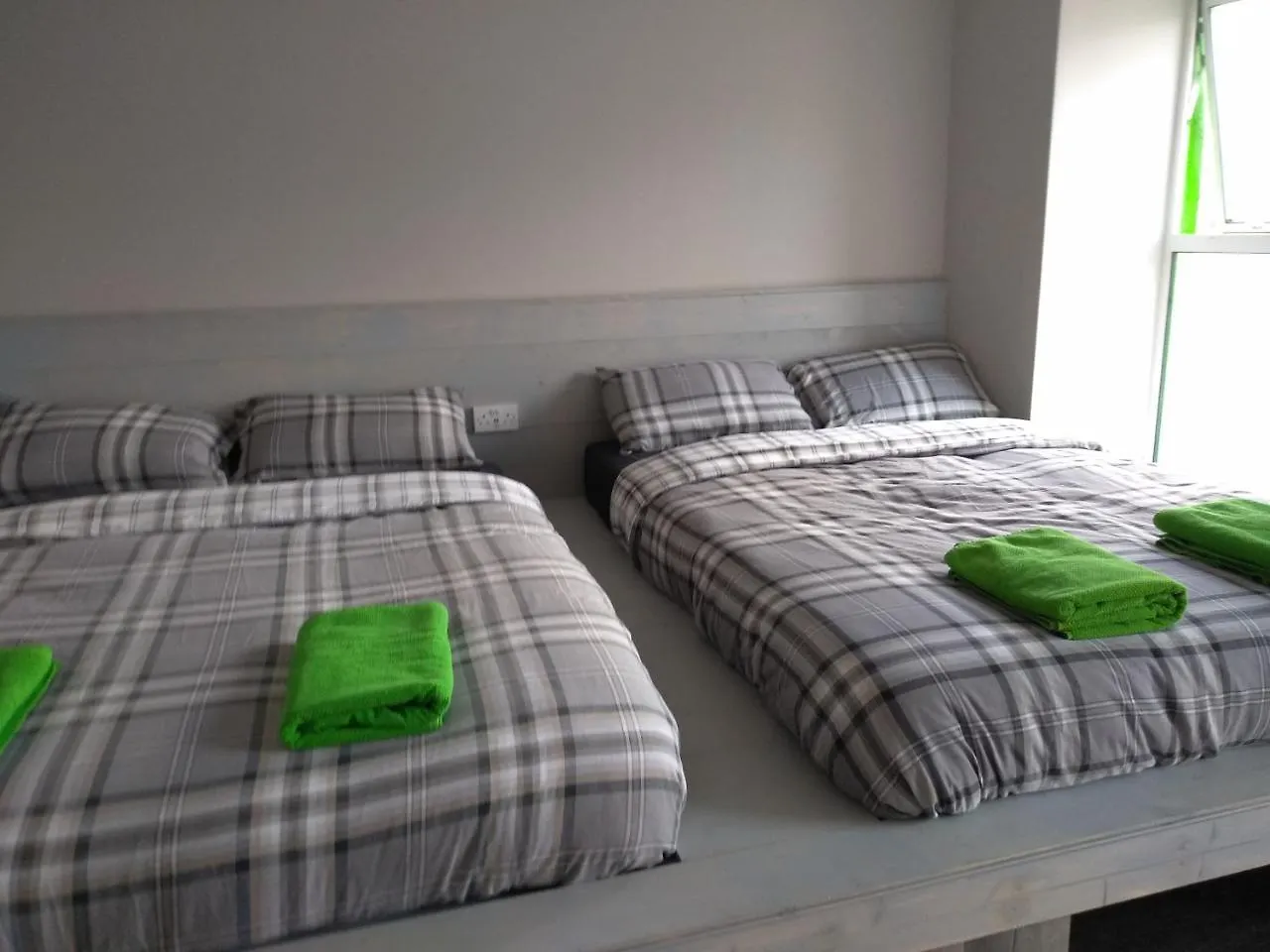 Ha'Penny Bridge Apartments Dublin 0*,  Ireland